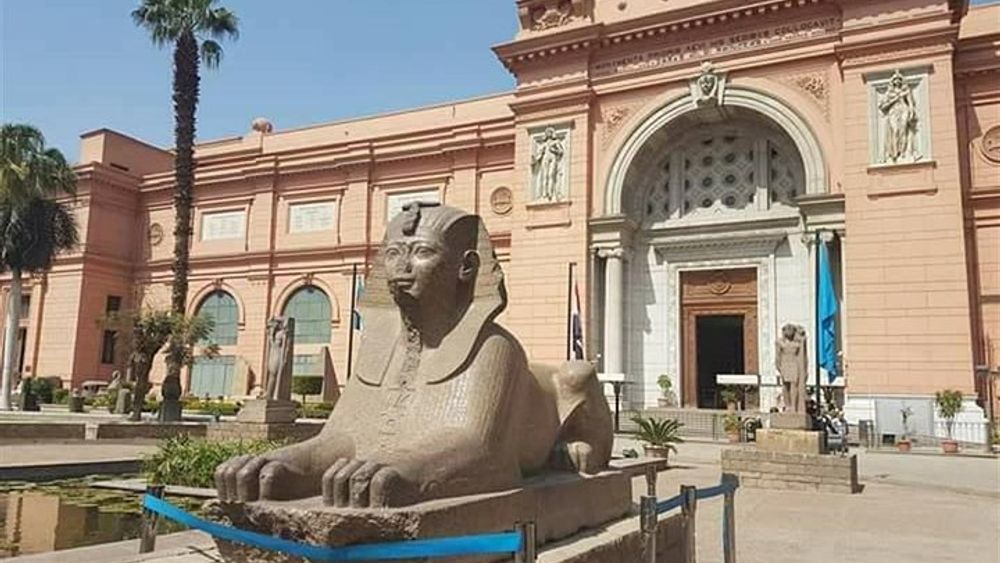 Great Pyramids in Giza, Cairo Egypt sightseeing