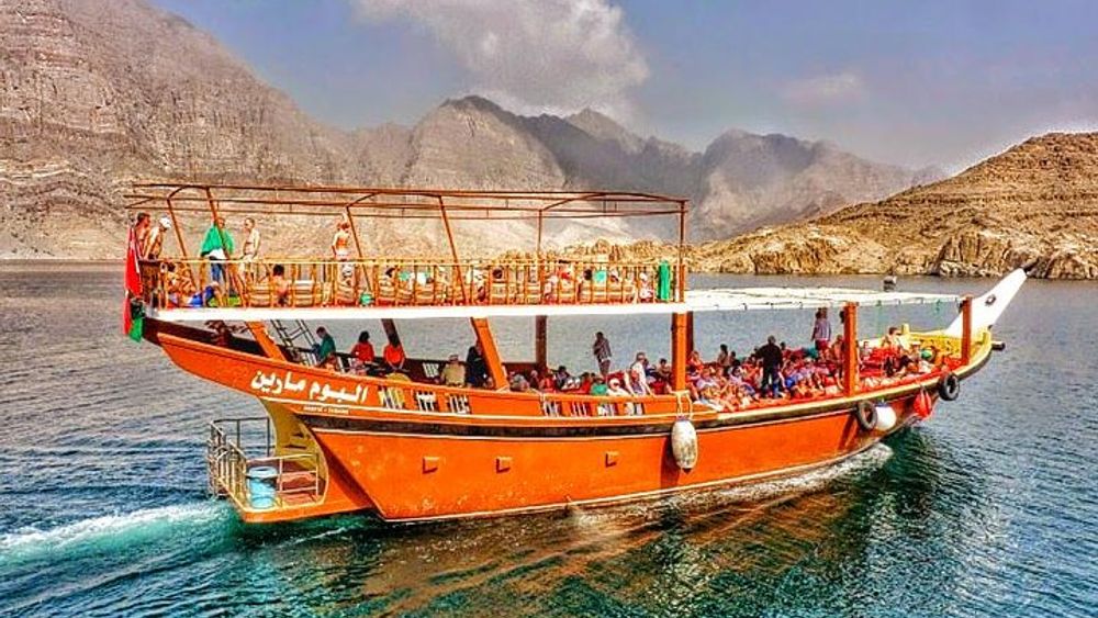 Musandam Dibba Cruise with Buffet Lunch