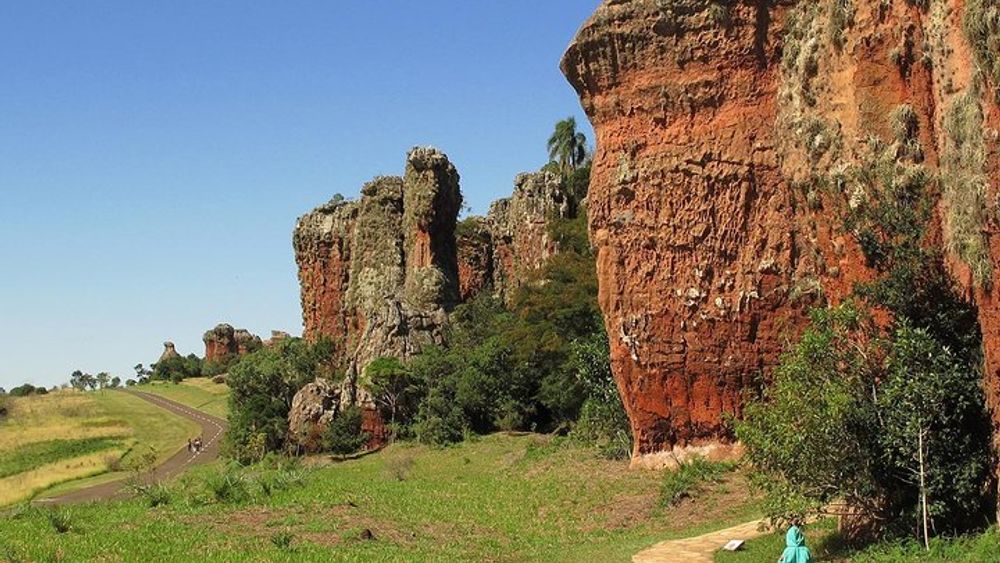 Curitiba to Vila Velha City Tour and State Park with Admission
