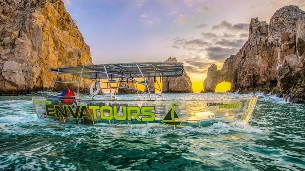 Tours in Cabo, Paseo al Arco and Fin de la Tierra in the only Clear Boat