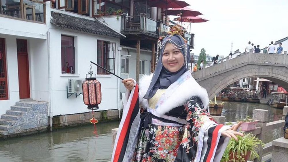Zhujiajiao Ancient Town & Night Luxury Cruise in Shanghai