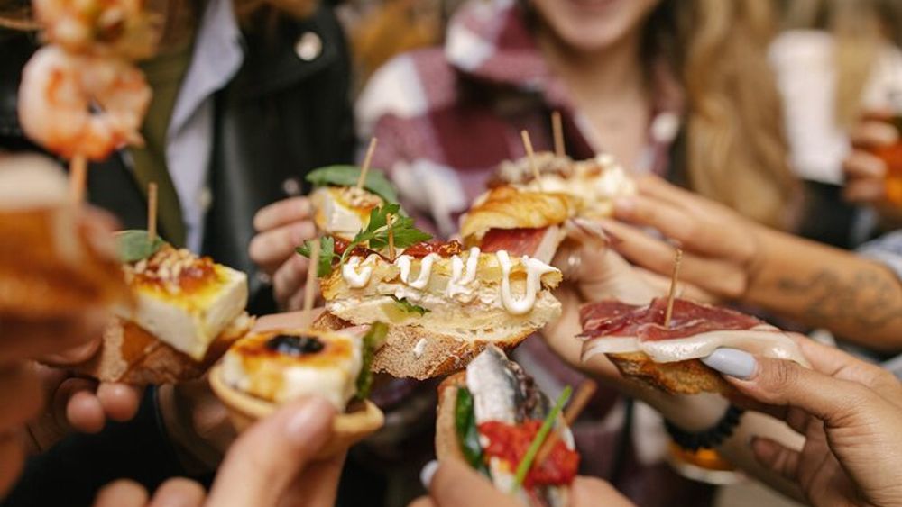 Madrid: Food Walking Tour With Tapas and Vermouth