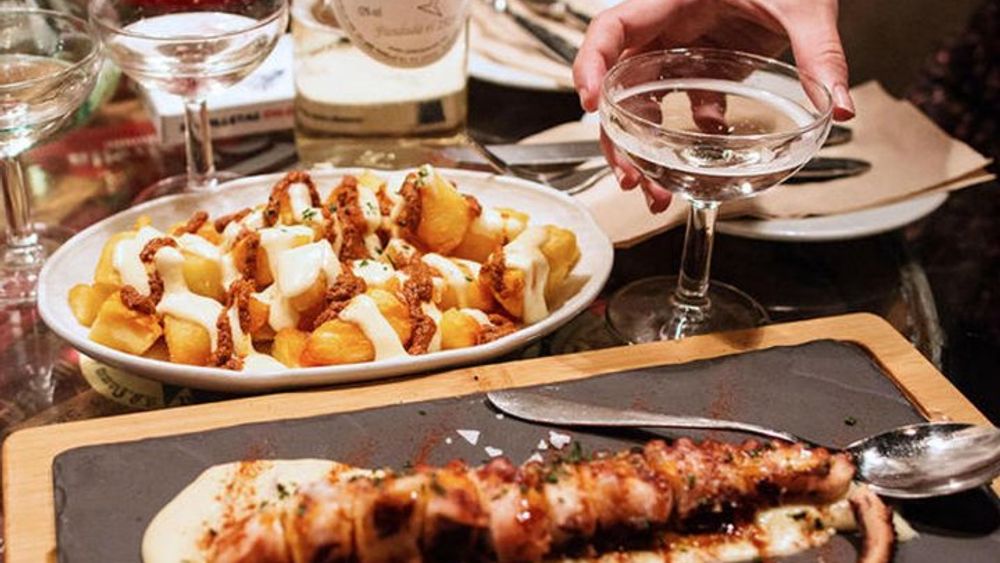 Barcelona Food and Wine Tour at Midday