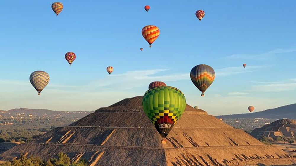 Hot Air Balloon Flight over Teotihuacan, from Mexico City