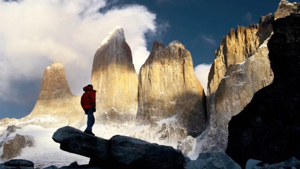 Torres Del Paine: Small-Group Guided Hike from Puerto Natales