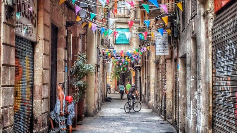 Explore Barcelona's Trendy El Born With A Local Host