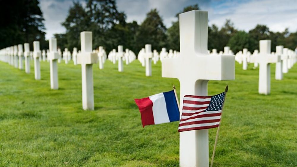 DDay American Beaches and US Airborne Full Day Tour from Bayeux