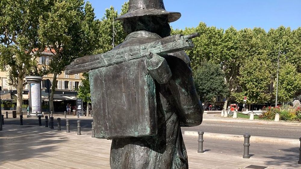 Historical visit/Treasure Hunt of Aix en Provence