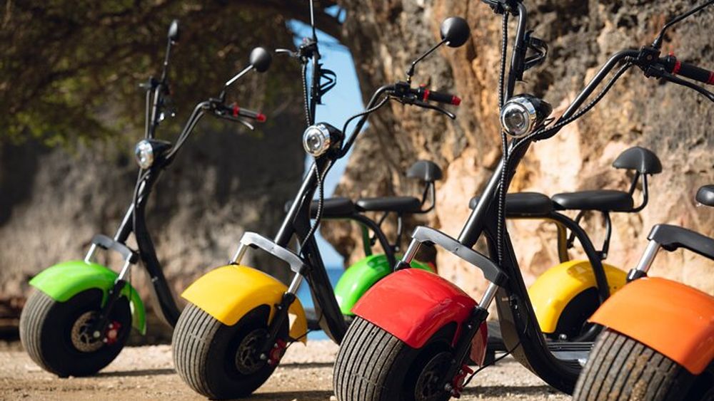 Jan Thiel Small-Group E-Scooter Tour