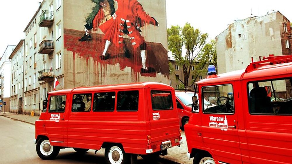 Warsaw Behind the Scenes - small group tour by retro minibus