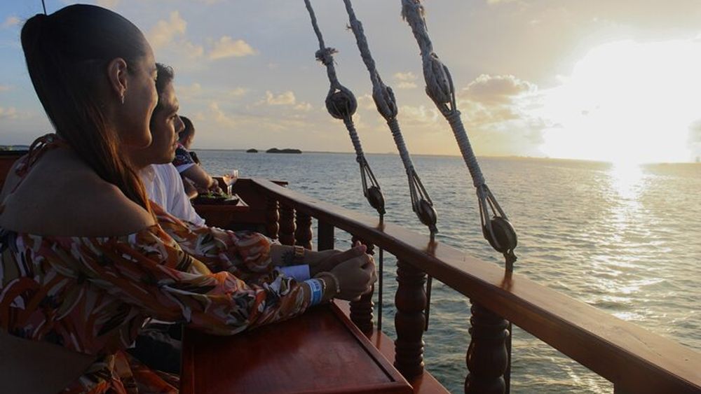 Cancun Romantic Dinner Cruise on Columbus with Open Bar