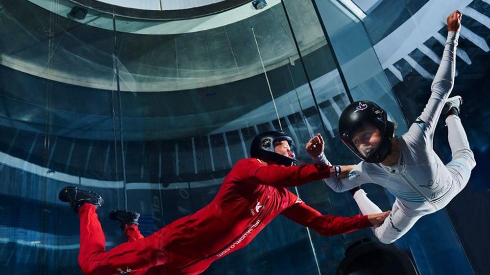 Ontario Indoor Skydiving Experience with 2 Flights & Personalized Certificate