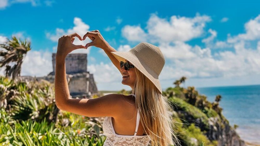 Tulum Ruin Tour with Cenote Swim from Tulum