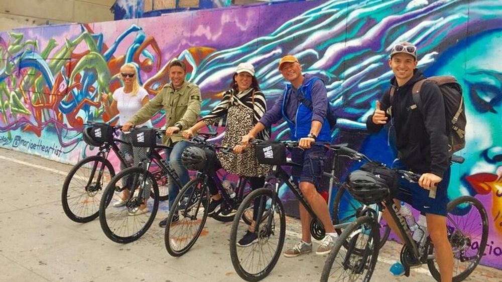 Hollywood Tour - Hollywood Sightseeing by Electric Bike