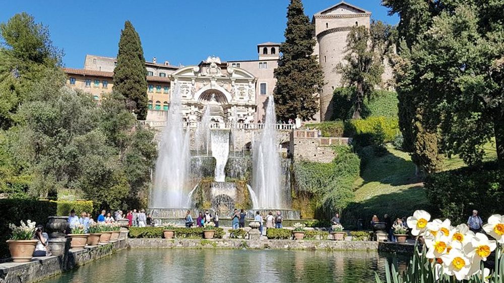 Tivoli Day Trip: Hadrian's Villa, Villa d'Este, and Lunch