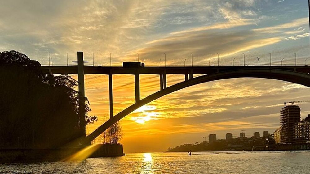 Porto SHARED Boat Tour: 6 Bridges & River Mouth