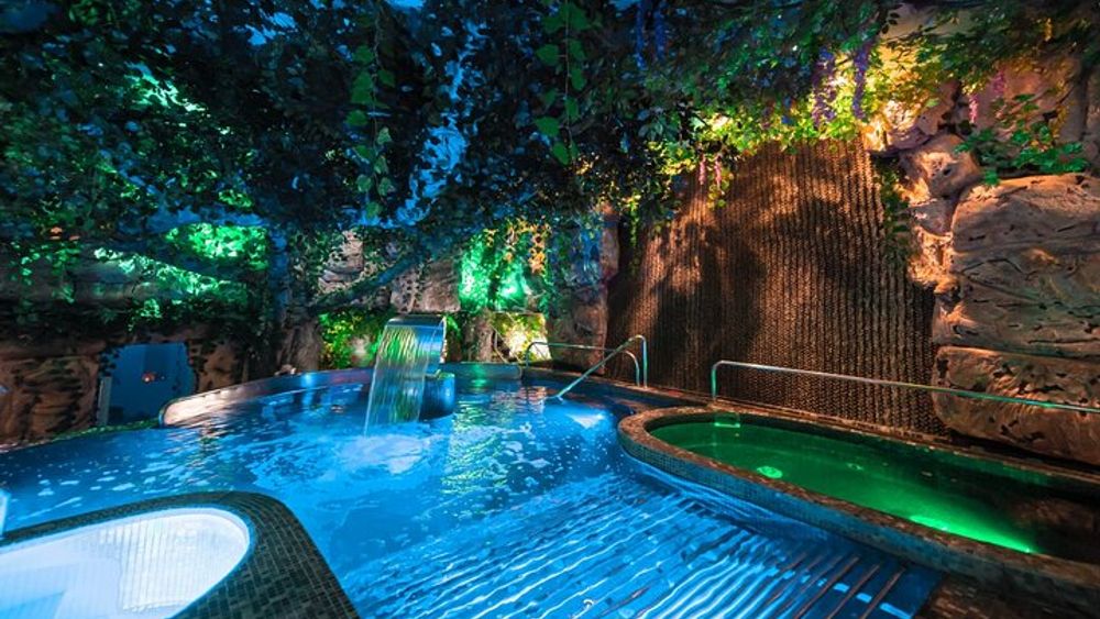 Sensory spa hydric experience & Thematic relaxing massage