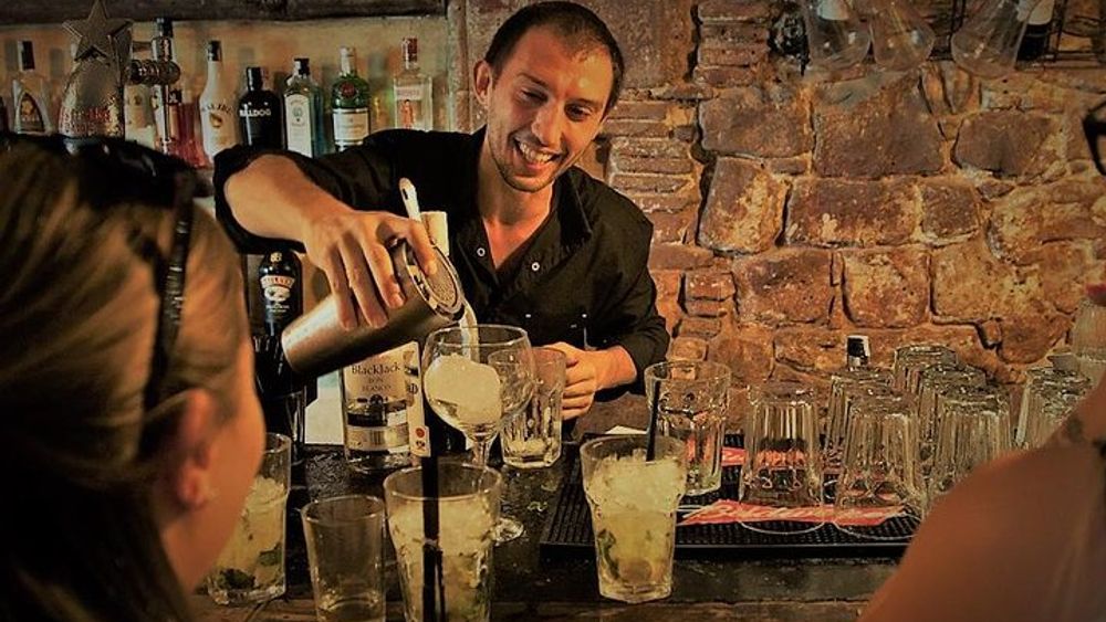 Cocktail Masterclass with Tapas in Barcelona, Spain