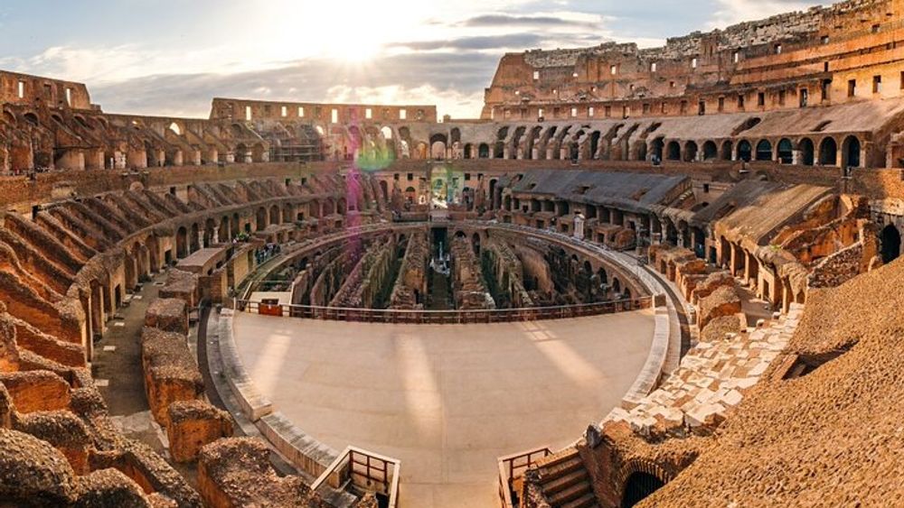 Colosseum Arena plus Forum and Palatine Hill Tour