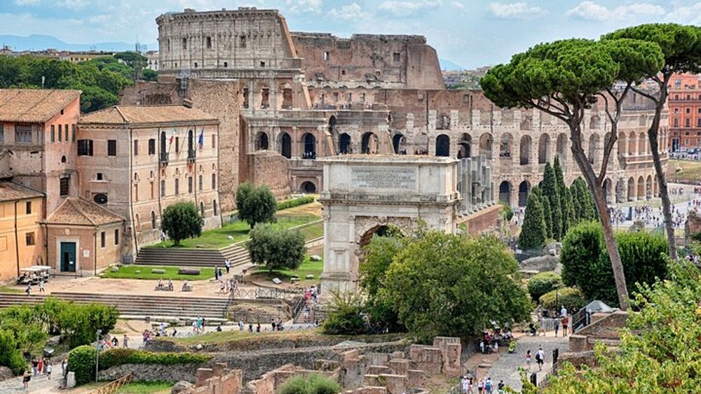 Colosseum, Palatine Hill, and Forum Guided Walking Tour