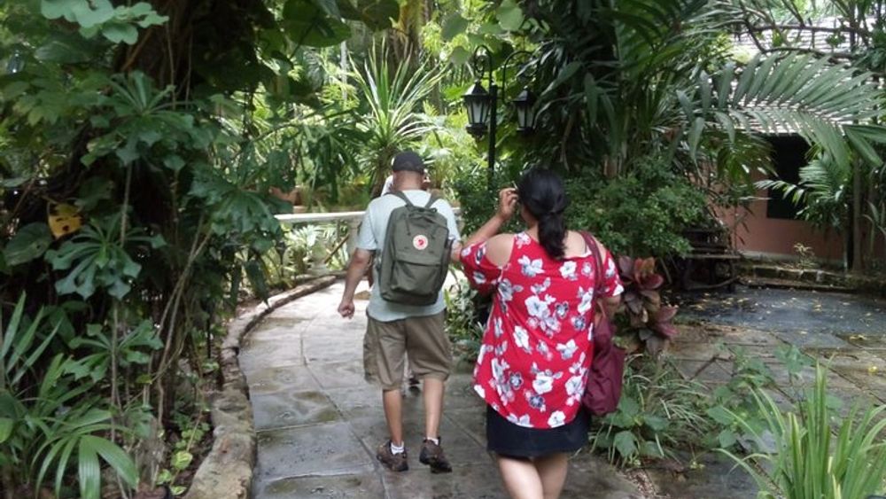 Downtown Nassau Highlights and History Walking Tour