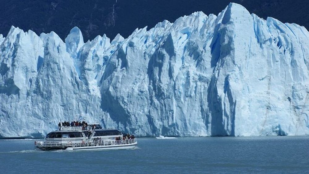 Perito Moreno Glacier - CALAFATE (Footbridges and Navigation)