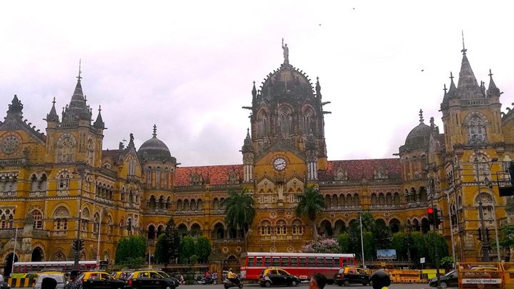Mumbai Architecture Walking Tour: Gothic and Art Deco