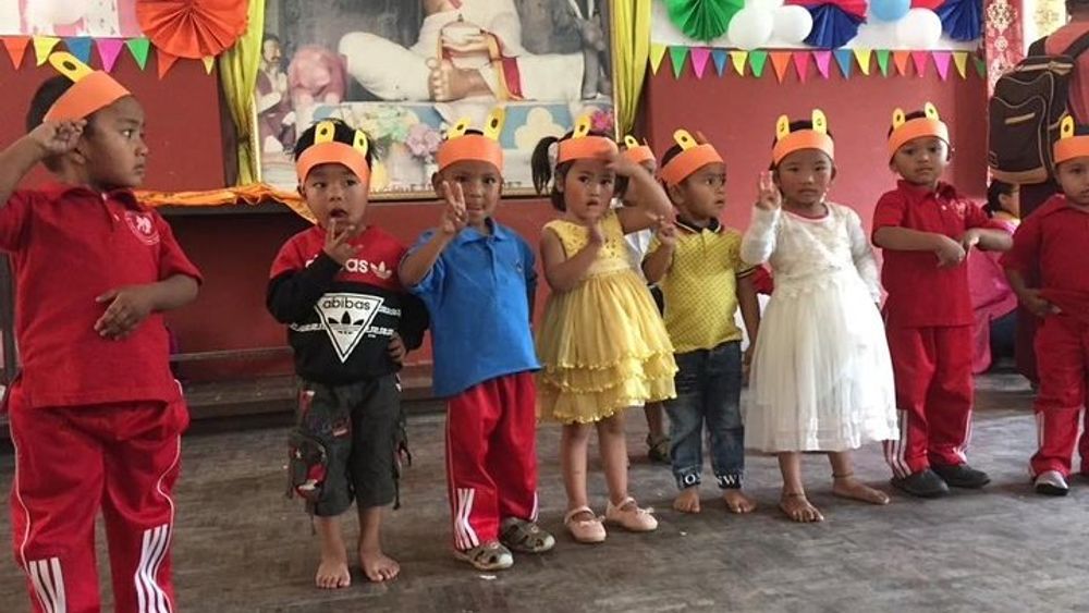 Volunteer program with children and women