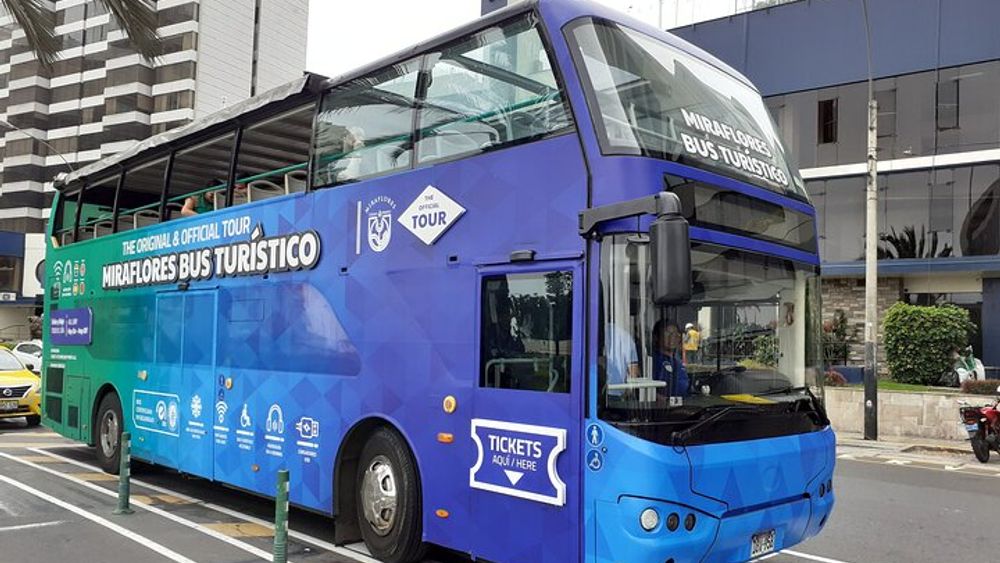 Bus Hop on - Hop off in Miraflores