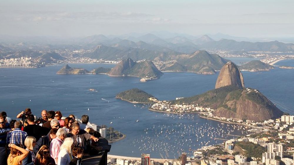 Christ Redeemer, Sugarloaf Mountain and Selarón Steps 6-Hour Tour
