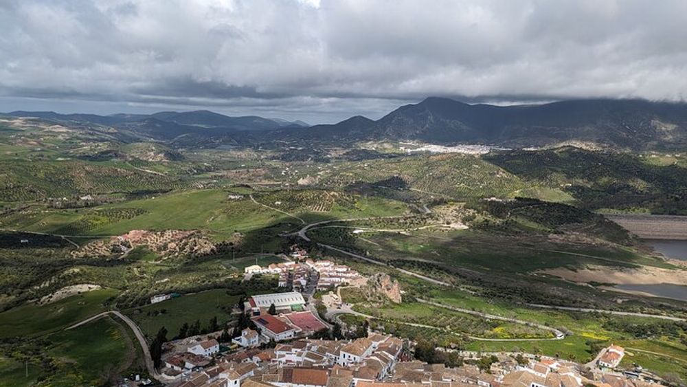 Ronda and Villages Small-Group Tour With Meal From Seville