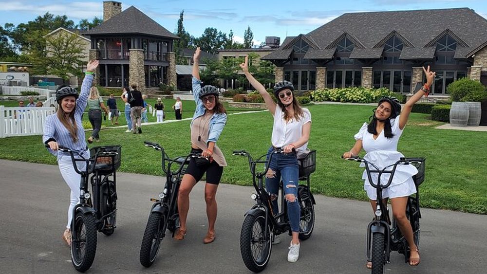 Niagara-on-the-Lake EBike Self-Guided Rental Tour
