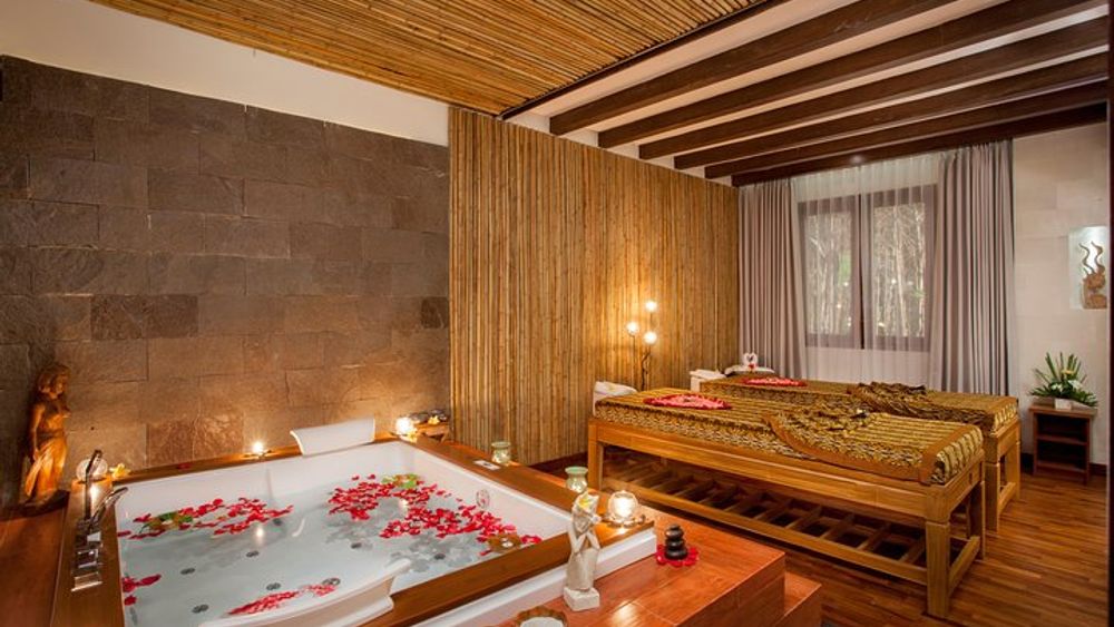 Romantic Couple Treatment at ANJALI SPA