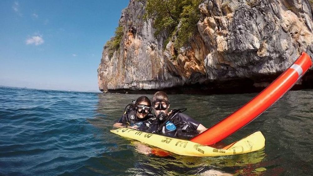 Premium Guided Scuba Diving Day Trip for Certified Divers