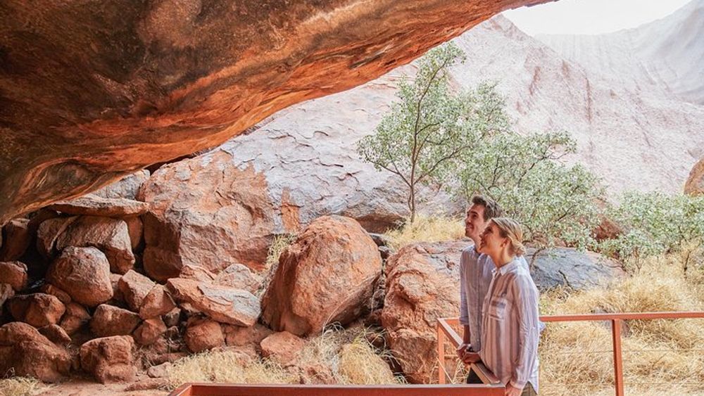 Uluru (Ayers Rock) Base and Sunset Half-Day Trip with Optional Outback BBQ Dinner