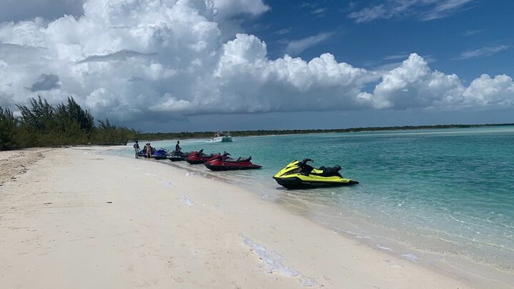 Providenciales Small-Group Jet Ski Tour with Lunch