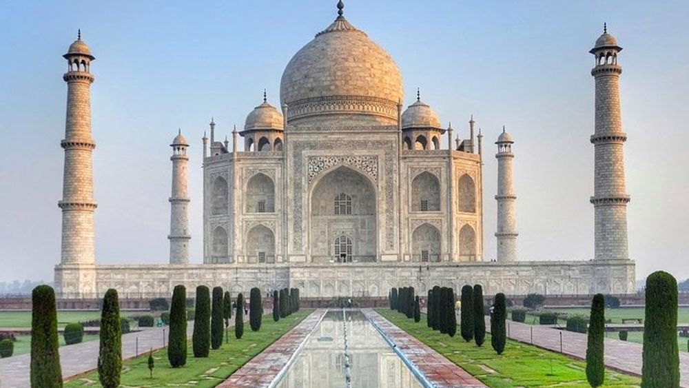 Skip-the-Line Taj Mahal VIP Entrance Tour