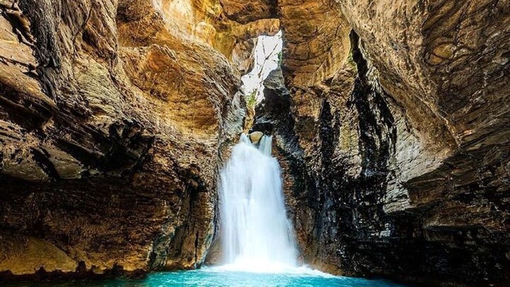La Leona Waterfall Extreme Hiking -swimming & Hot Springs Tour