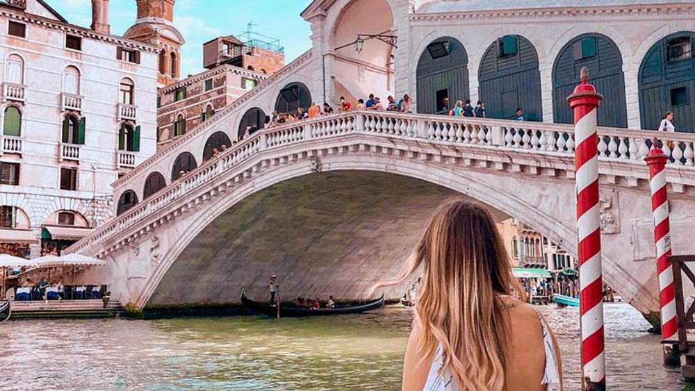 Venice Saint Mark's Basilica and gondola tour in the afternoon