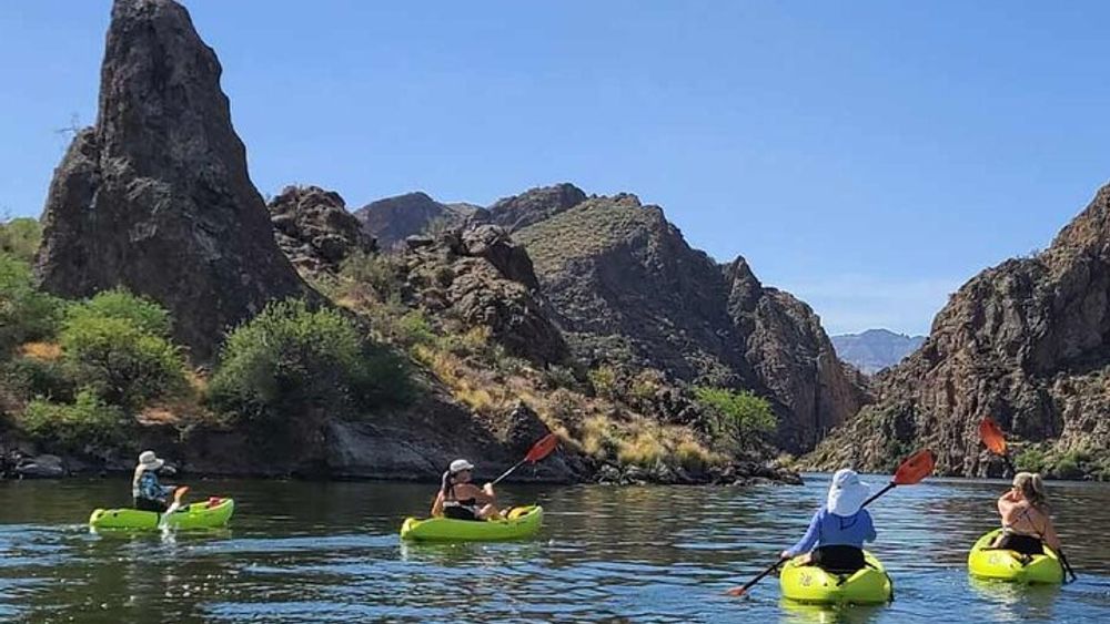 Scenic Guided Kayaking Tour on Saguaro Lake