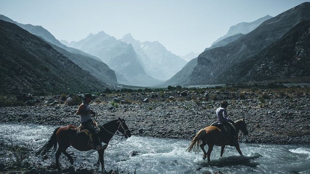 From Santiago to the Andes: 4x4, horseback riding, waterfall visit and barbecue