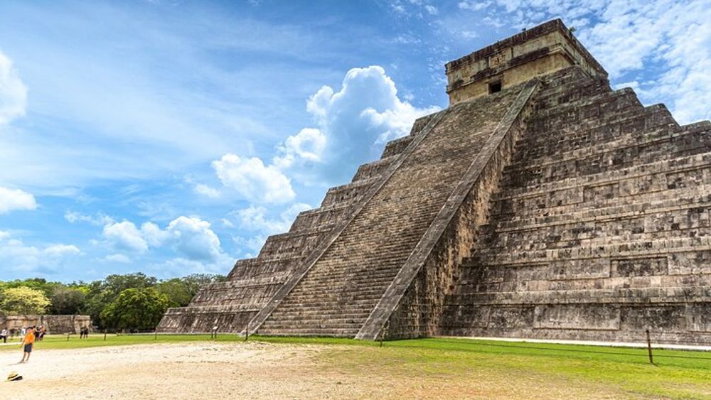 Chichen Itza, Valladolid, Sacred Cenote Group Tour from Cancun