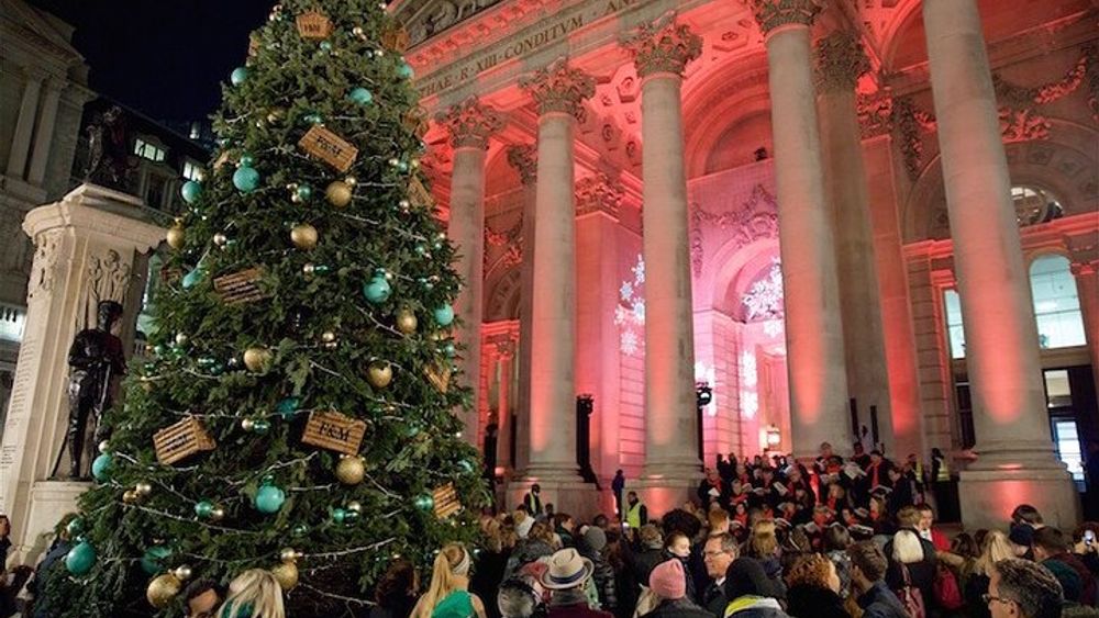 Christmas Lights Walking Tour in London