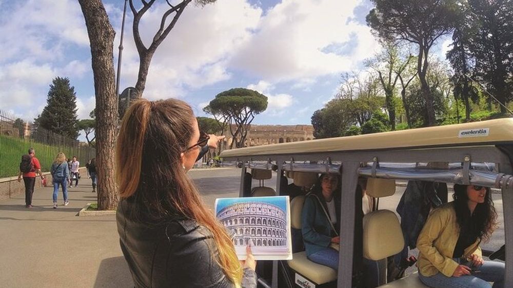 3-Hour Panoramic Luxury Golf Cart Tour in Rome