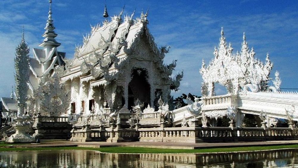 Chiang Rai, Hot Springs, and Karen Tour from Chiang Mai