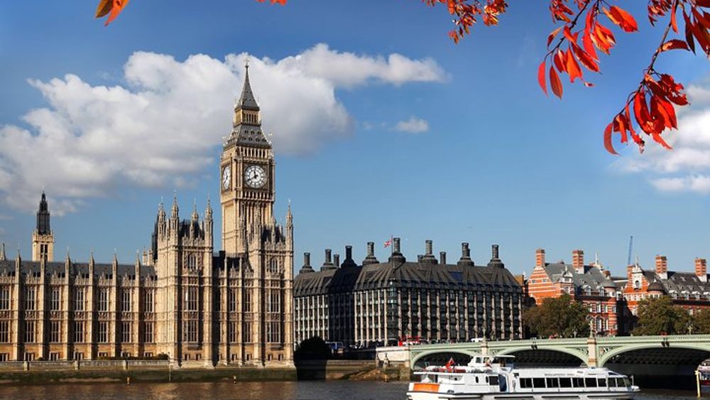 Tower Bridge River Sightseeing Cruise from Westminster