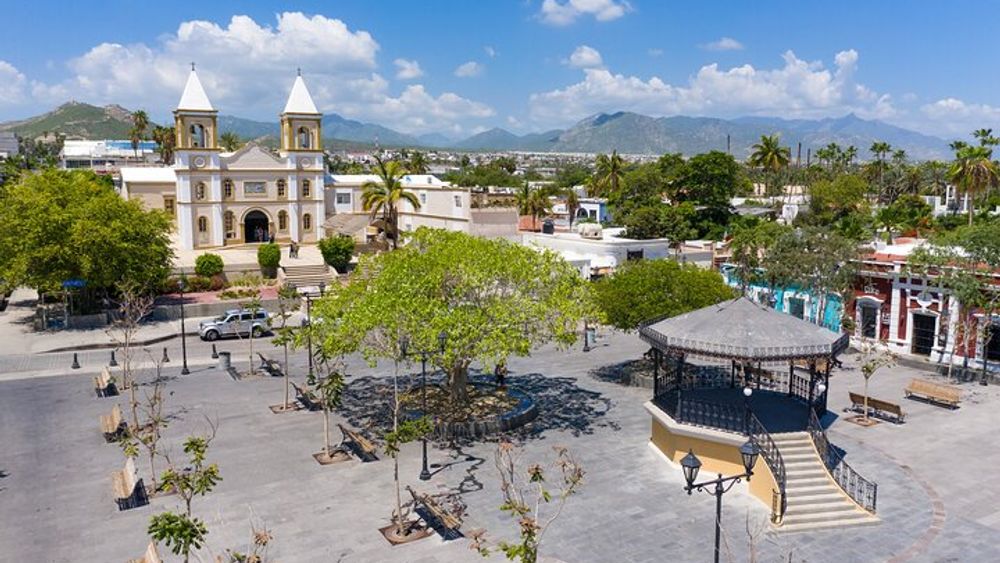 Private Day Trip to San José & Cabo San Lucas