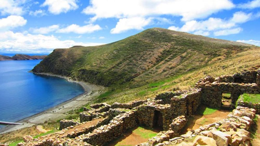 Puno to Sun Island in Copacabana Full-Day Tour Including Lunch