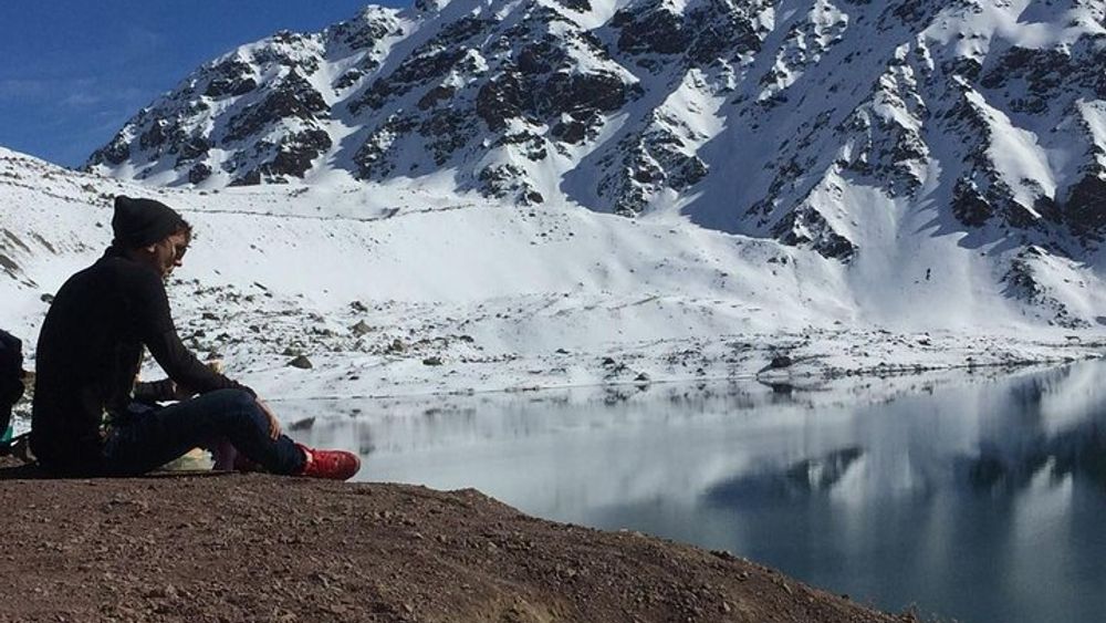 Santiago to Embalse El Yeso Day Trip Including Lunch and Wine