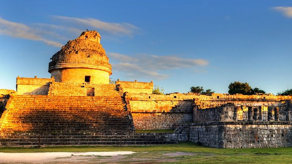 Cancun Full-Day Tour to Chichen Itza with Cenote Swim